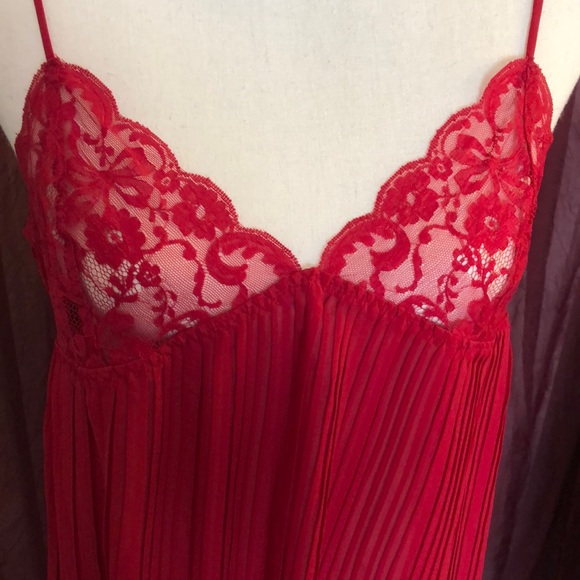 Women’s 2 Piece Lace and Sheer Intimates - Picture 3 of 5